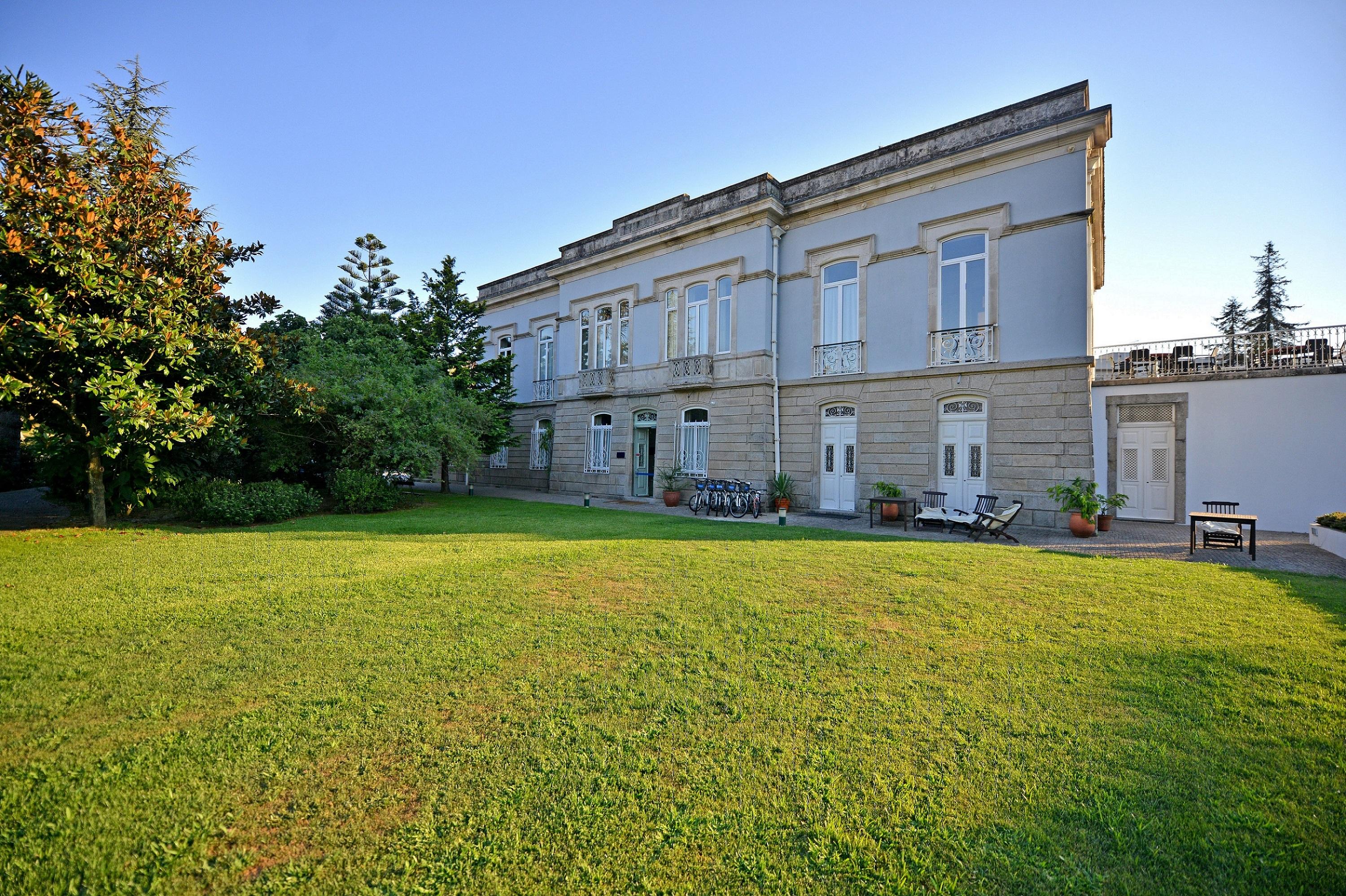 Hotel Villa Garden Брага Екстериор снимка
